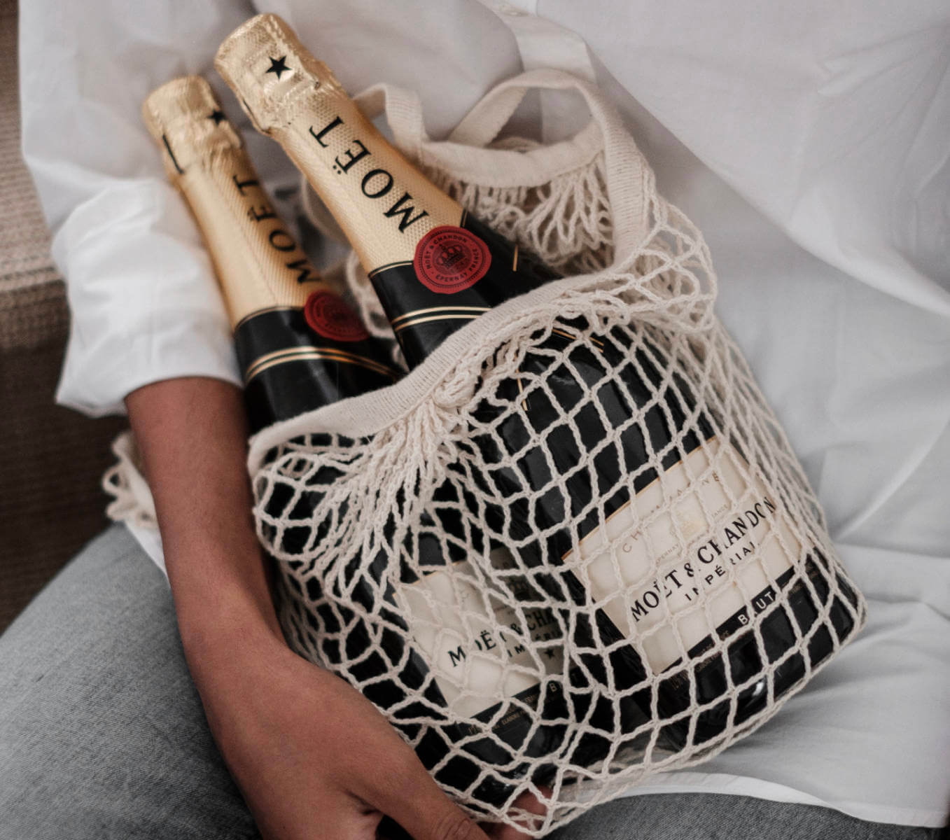 CHAMPAGNE AS A LUXURY EXTRA